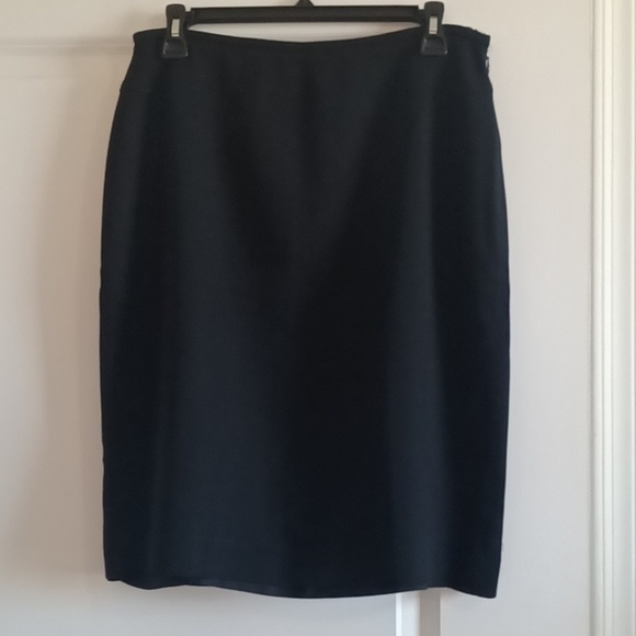 Quiet Luxury trend Liz Claiborne 100% wool pencil skirt EUC black with side zip - Picture 1 of 7